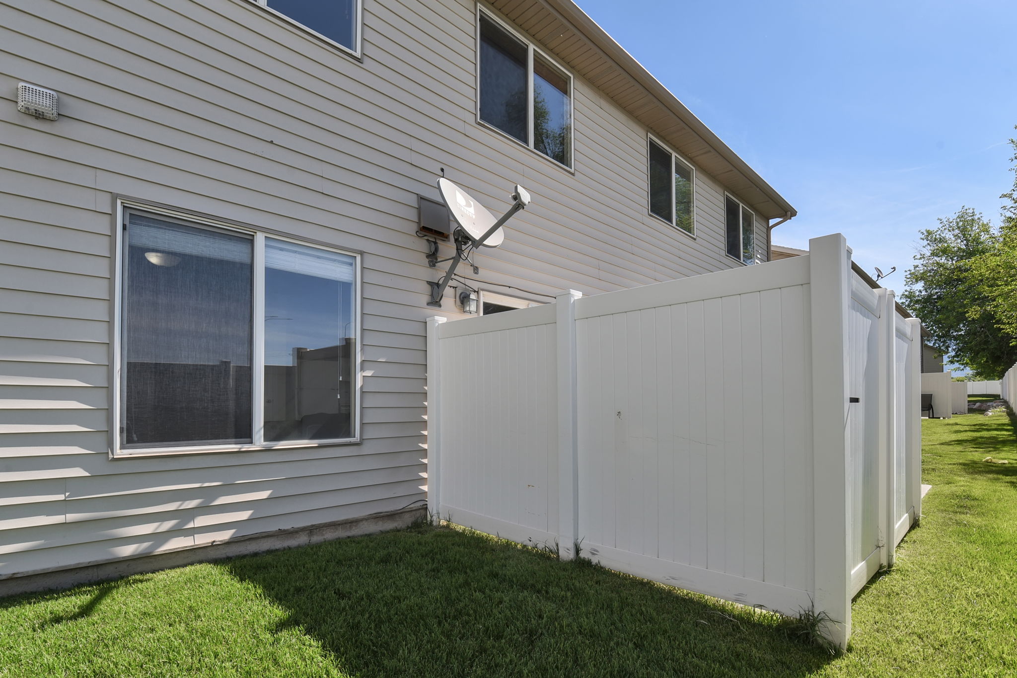  2867 W 3975 S, West Haven, UT 84401, US Photo 18