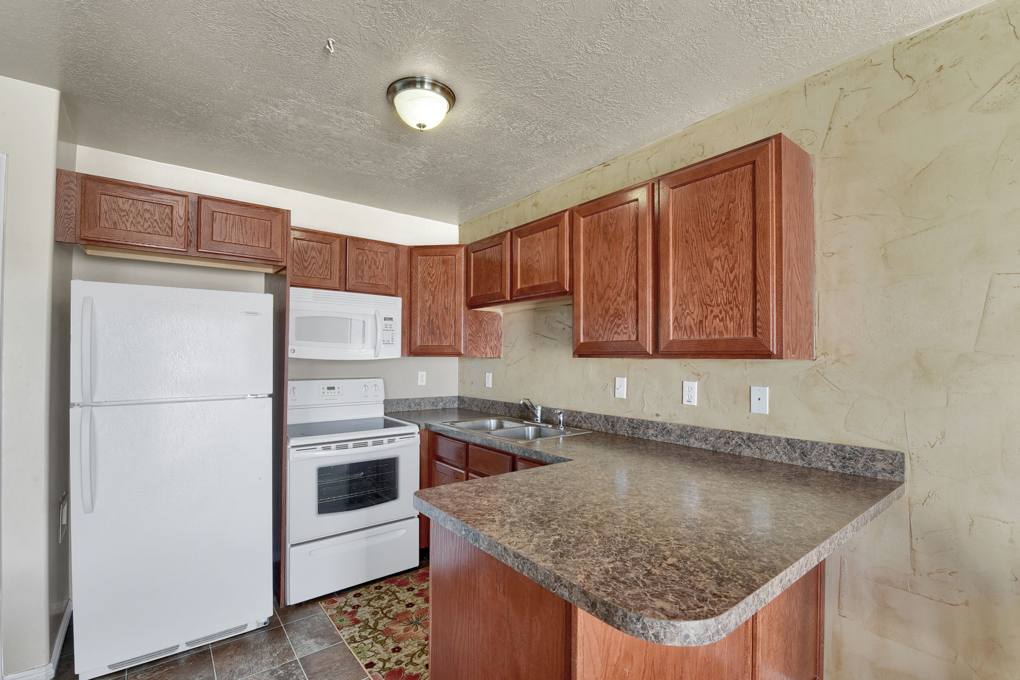  2867 W 3975 S, West Haven, UT 84401, US Photo 7