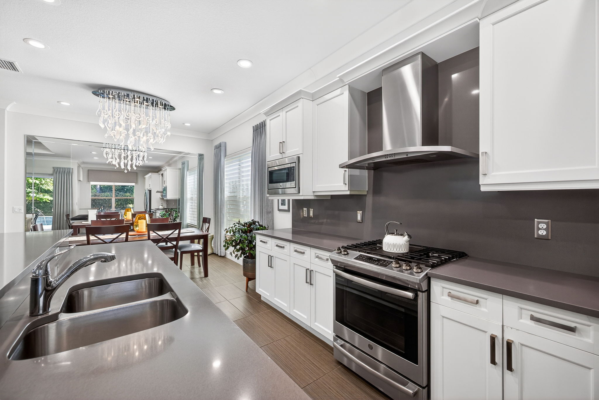 Cooking in this kitchen is a dream!
