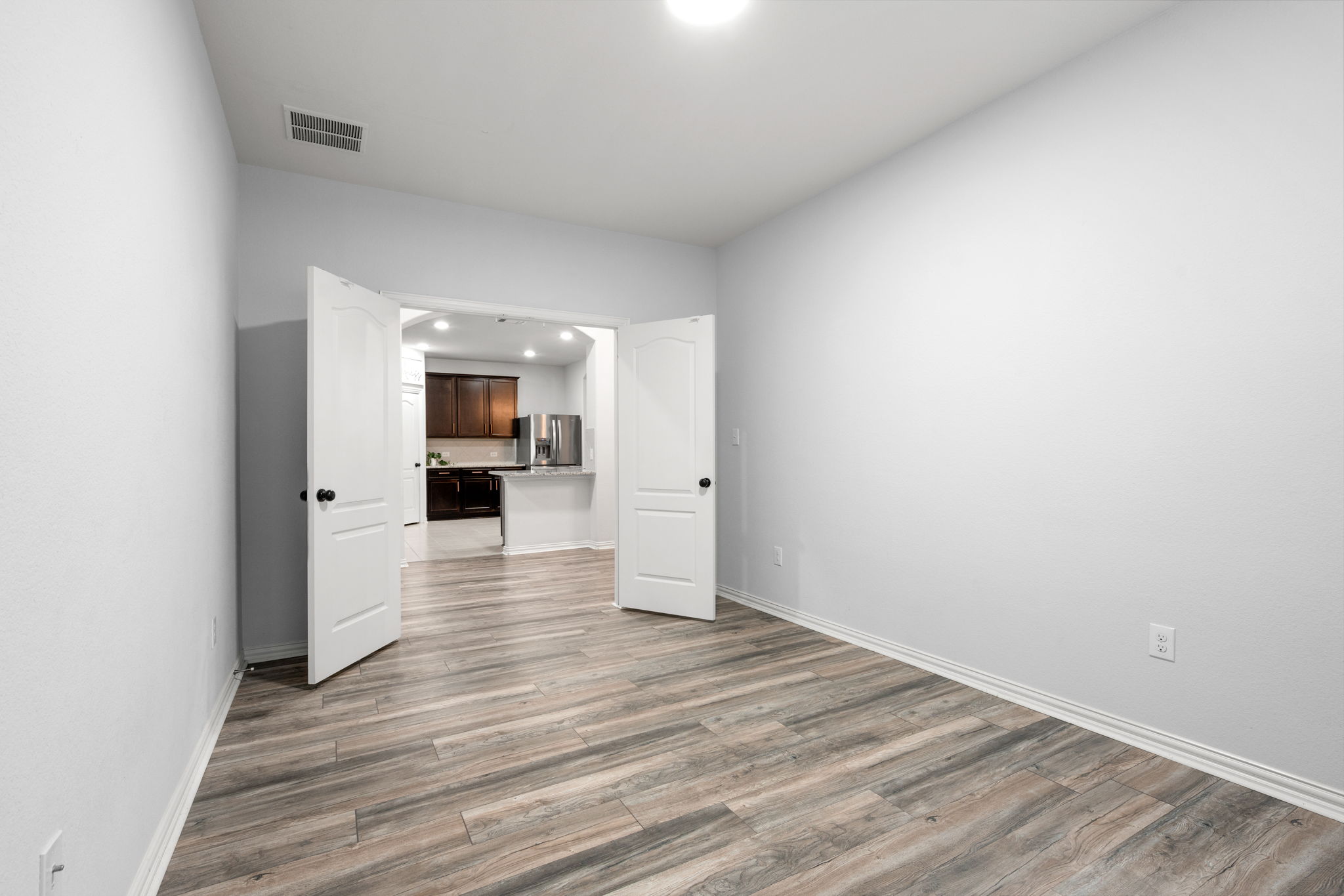 287 Firethorn Dr, Buda, TX 78610, USA Photo 18