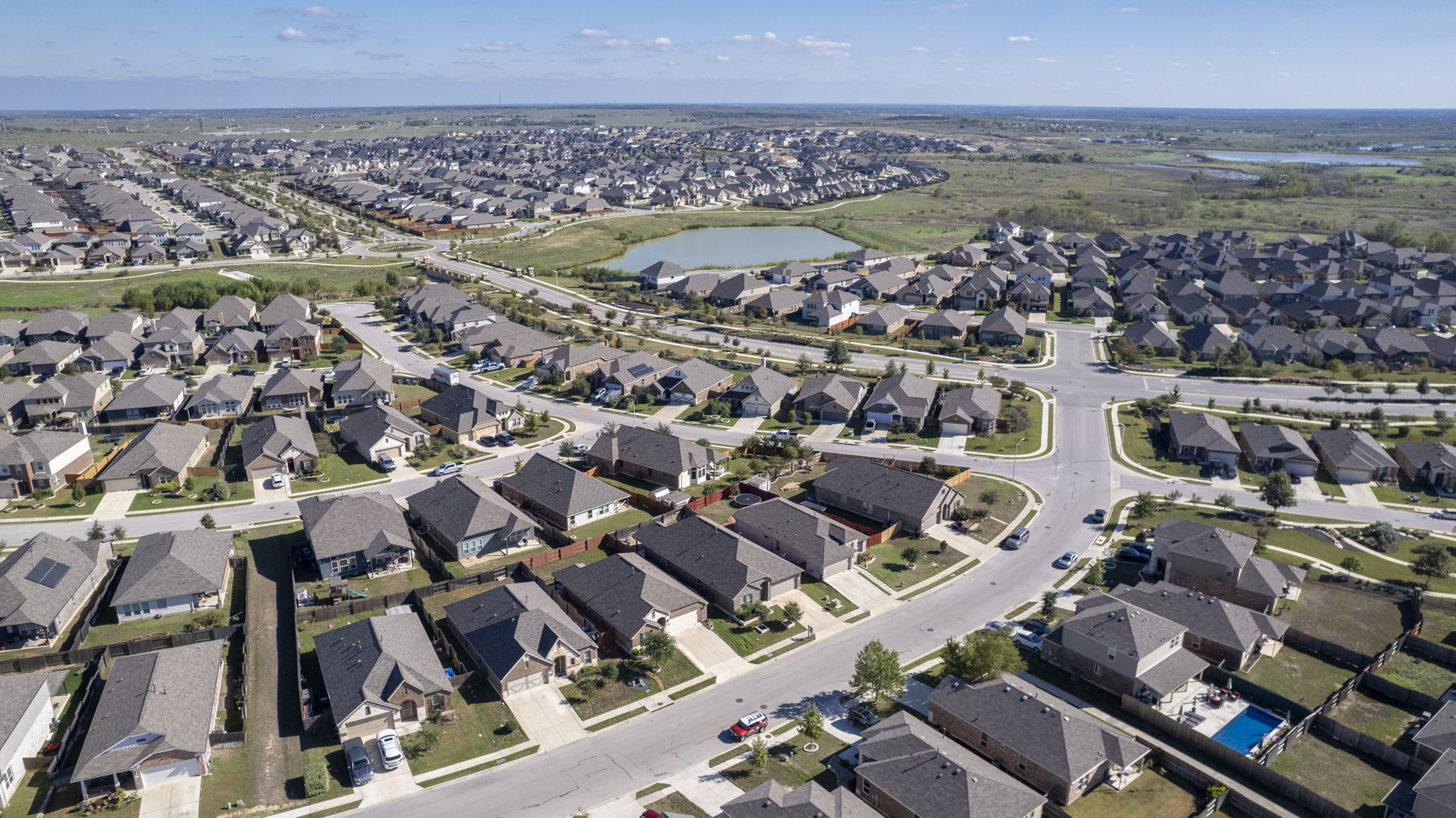 287 Firethorn Dr, Buda, TX 78610, USA Photo 95