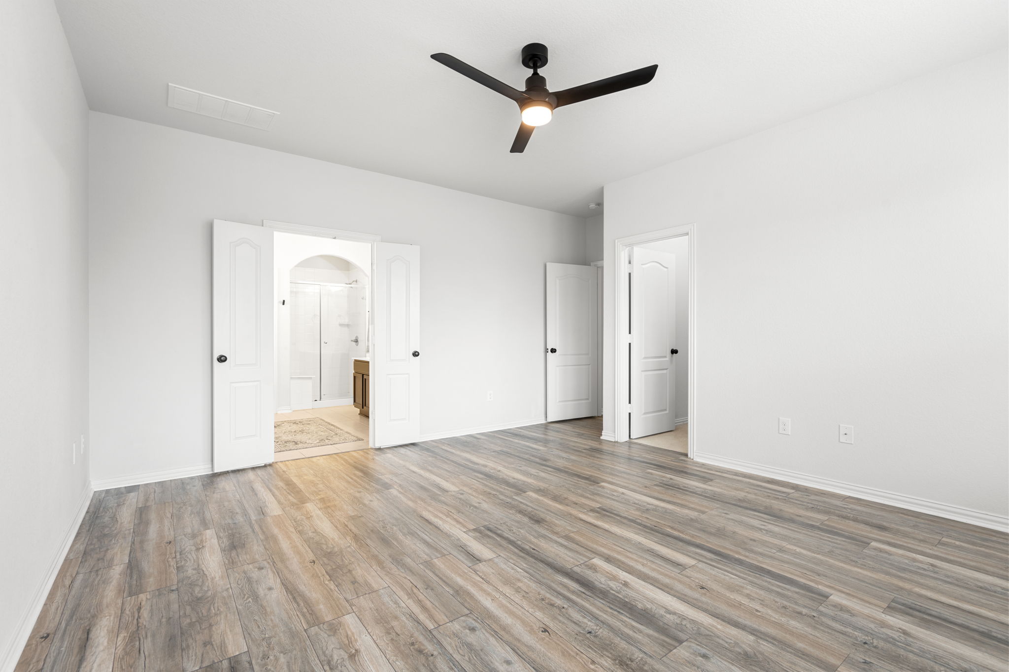 287 Firethorn Dr, Buda, TX 78610, USA Photo 33