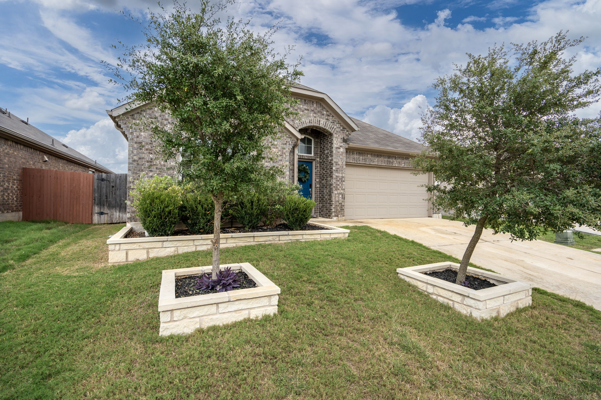 287 Firethorn Dr, Buda, TX 78610, USA Photo 2