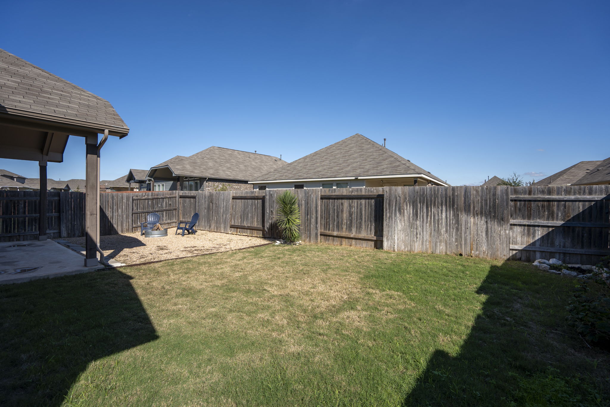 287 Firethorn Dr, Buda, TX 78610, USA Photo 79