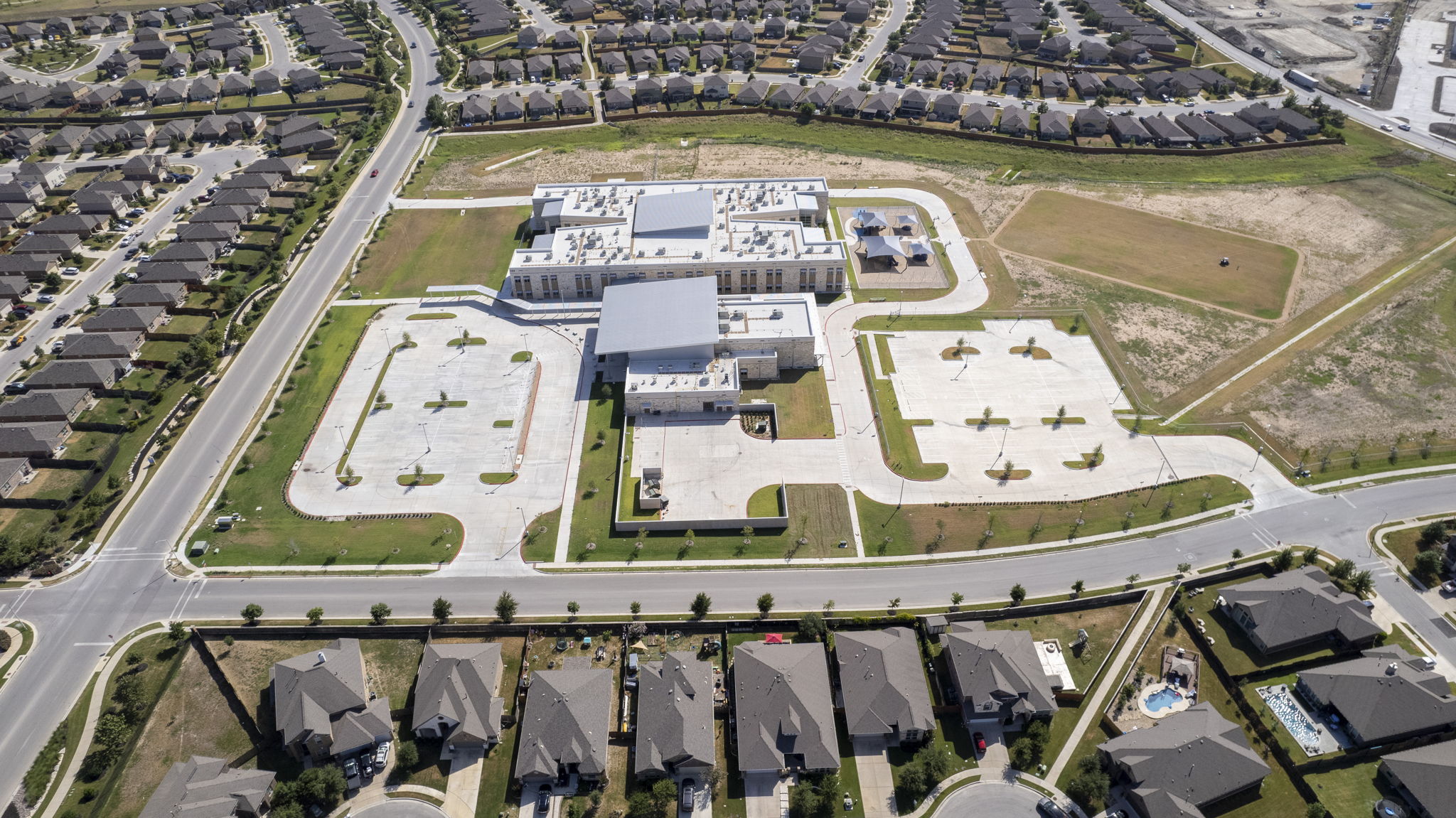 287 Firethorn Dr, Buda, TX 78610, USA Photo 43