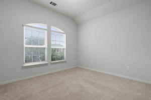 287 Firethorn Dr, Buda, TX 78610, USA Photo 9