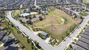 287 Firethorn Dr, Buda, TX 78610, USA Photo 49