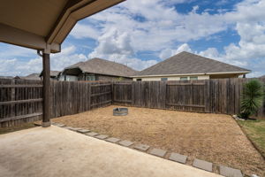 287 Firethorn Dr, Buda, TX 78610, USA Photo 5