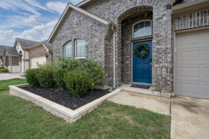 287 Firethorn Dr, Buda, TX 78610, USA Photo 3