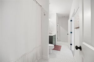  Photo 49