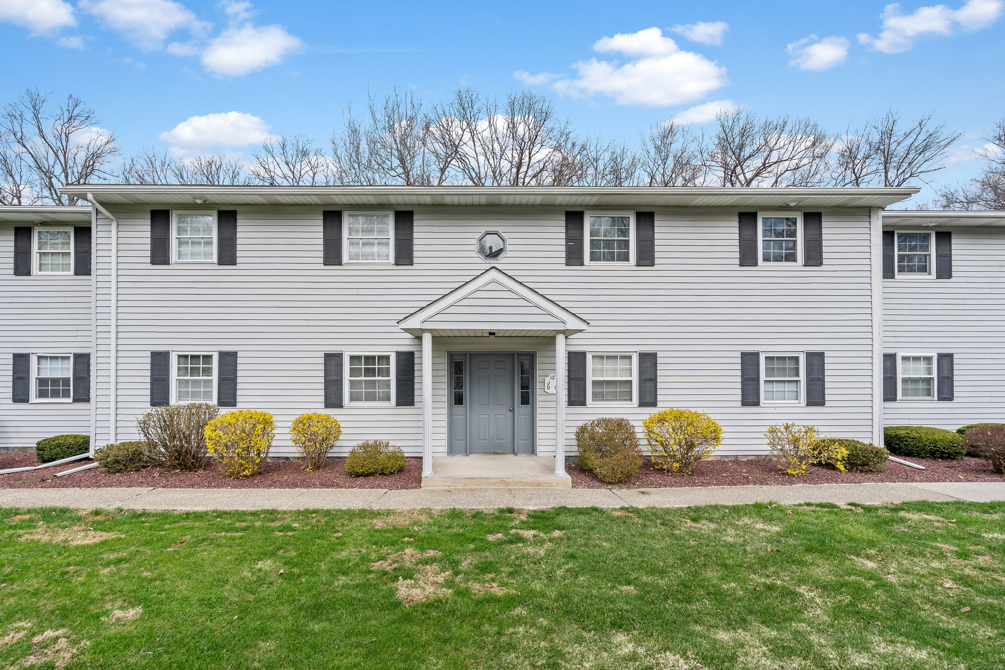 6 Abbey Rd, Hyde Park, NY 12538, US Photo 2