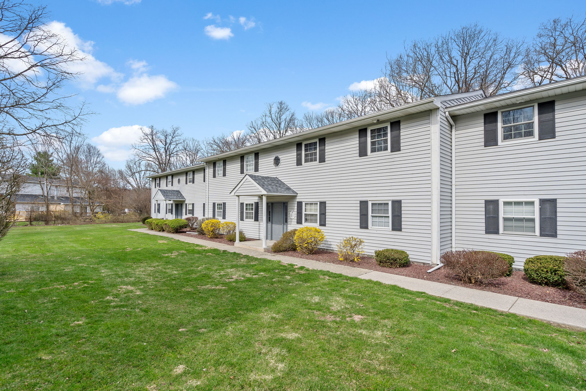 6 Abbey Rd, Hyde Park, NY 12538, US Photo 3