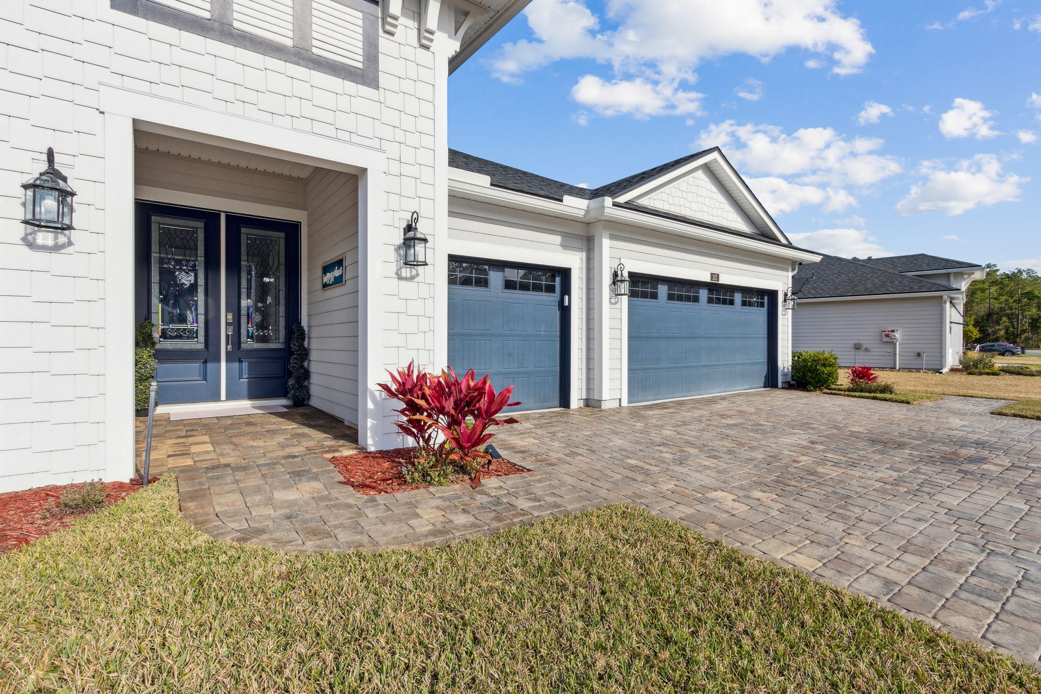 Front Entry Detail