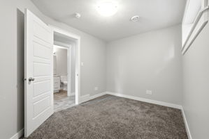  Photo 36