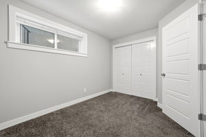  Photo 37