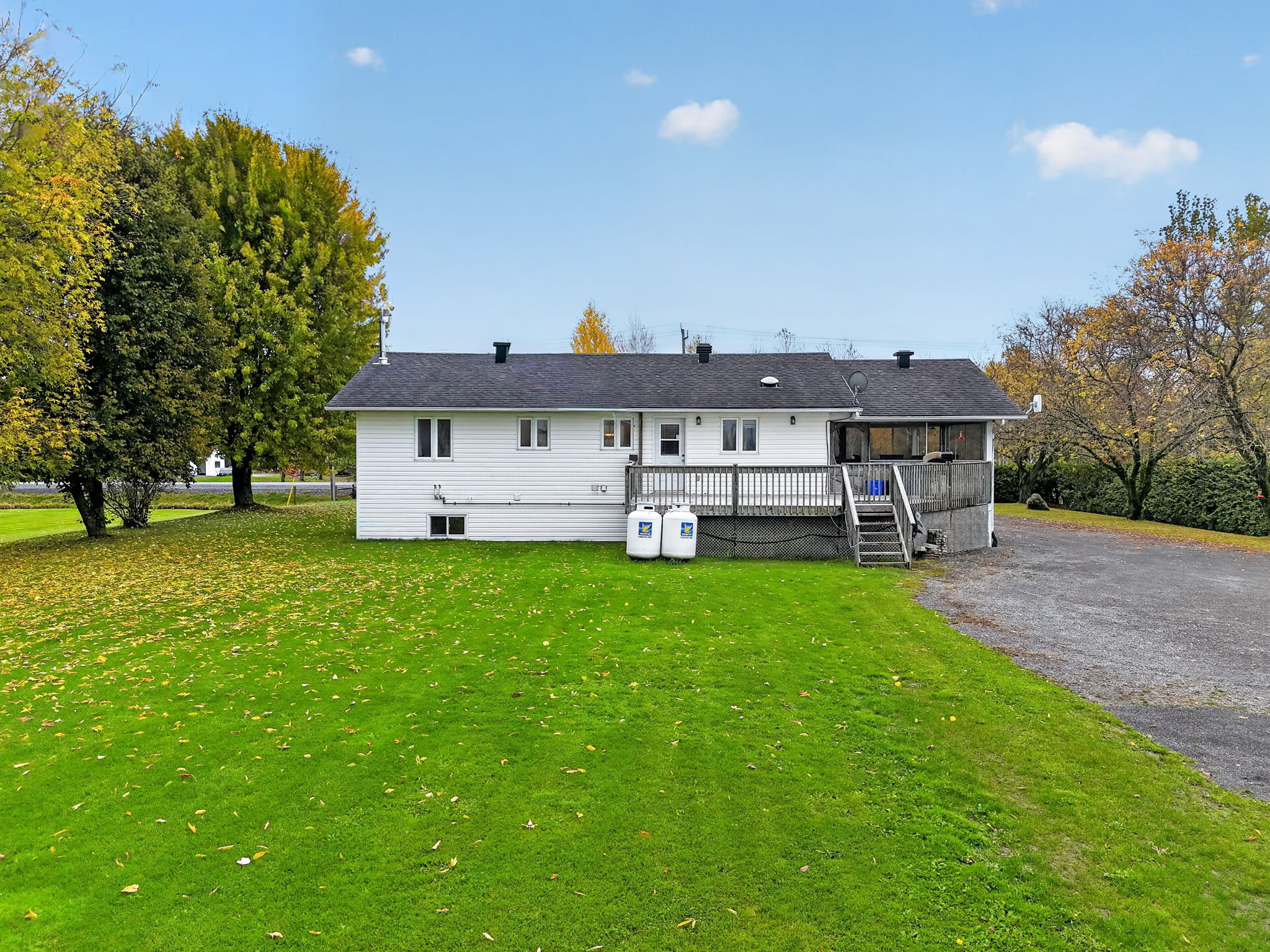  Photo 46