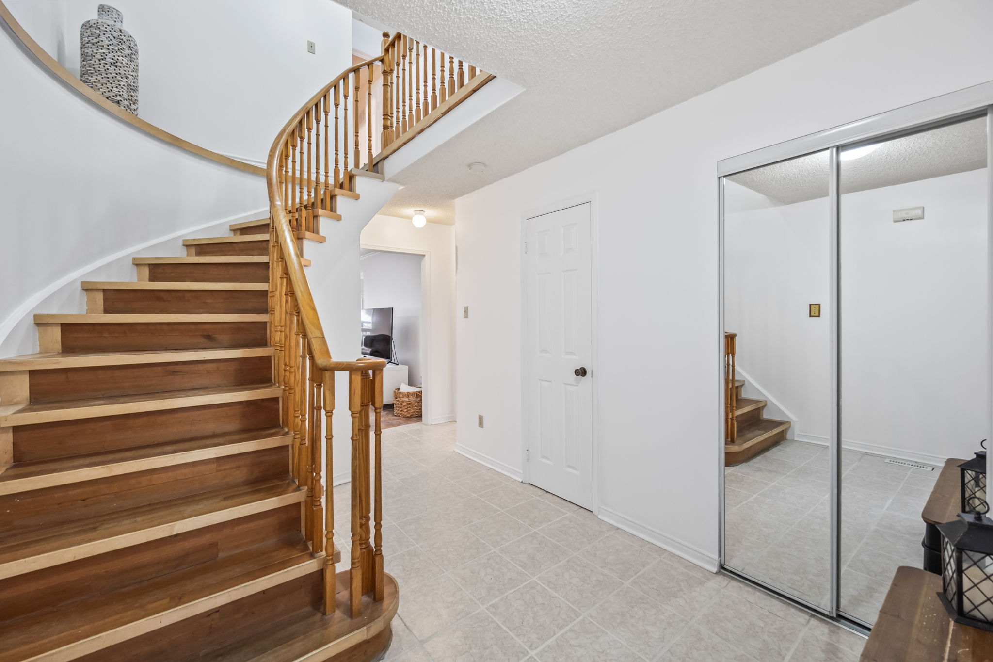 2873 Gulfstream Way, Mississauga, Castle Real Estate Marketing