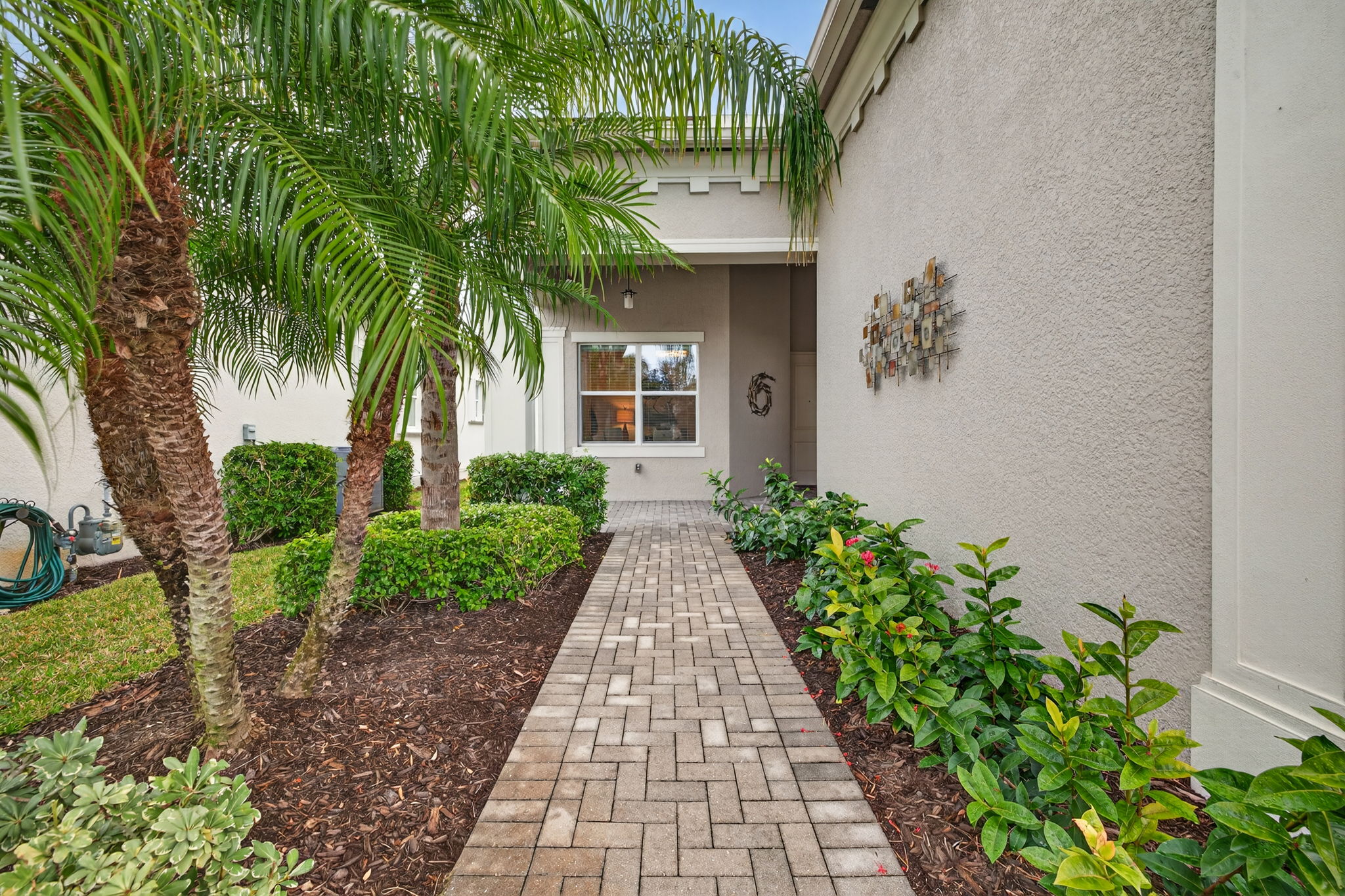 RS - Front Entrance 1