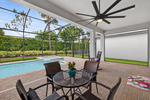 Spacious covered area present here for the shade lovers you know!