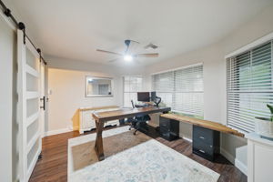  Photo 23