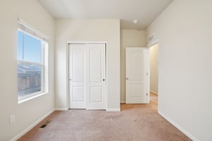 Urban Pl-S2801-017.jpg