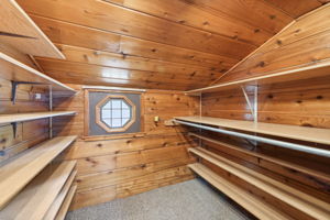 15_Interior