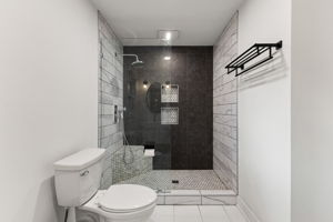  Photo 39