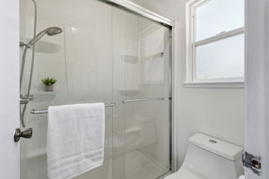  Photo 31