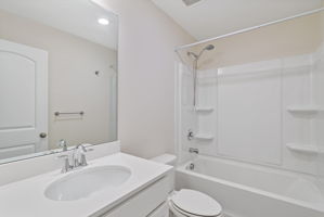  Photo 40