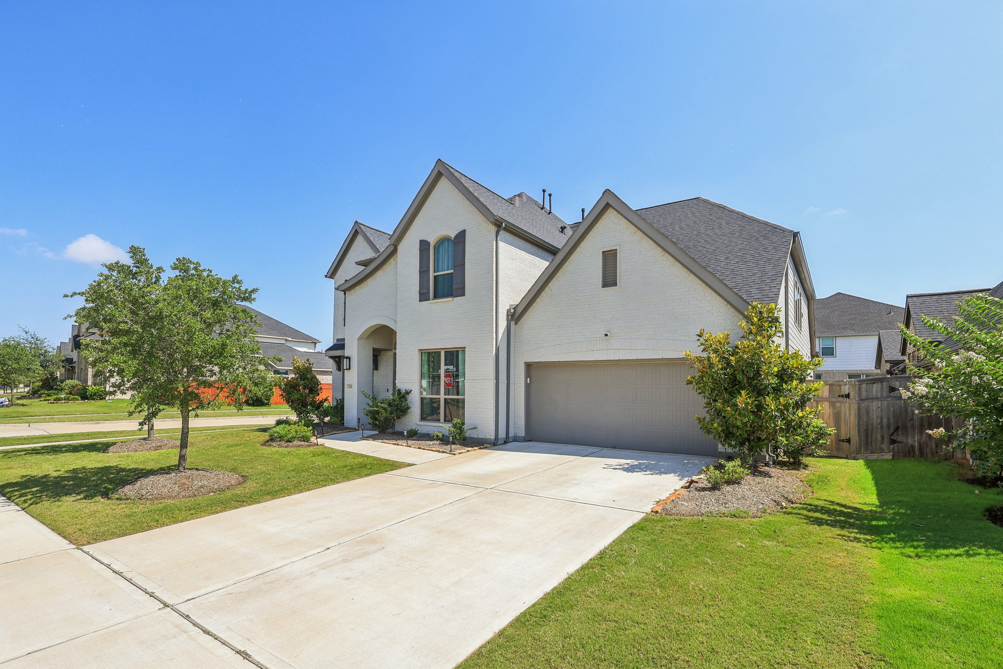 Creekside Bend Dr-0306-002.jpg