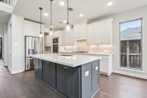 Creekside Bend Dr-0306-009.jpg