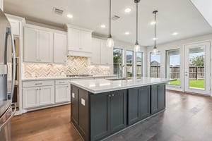 Creekside Bend Dr-0306-010.jpg
