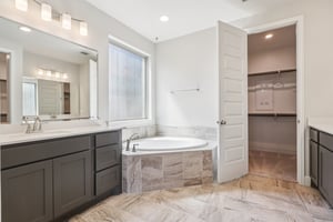 Creekside Bend Dr-0306-028.jpg