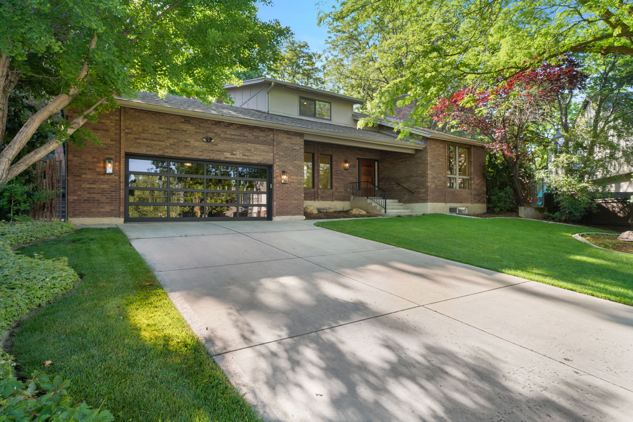 2882 Heather Cir, Holladay, UT 84121, USA Photo 2