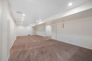 2882 Heather Cir, Holladay, UT 84121, USA Photo 31