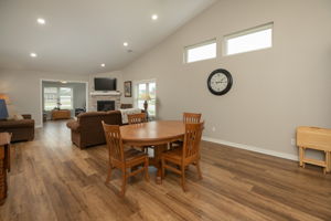 10-Dining Room