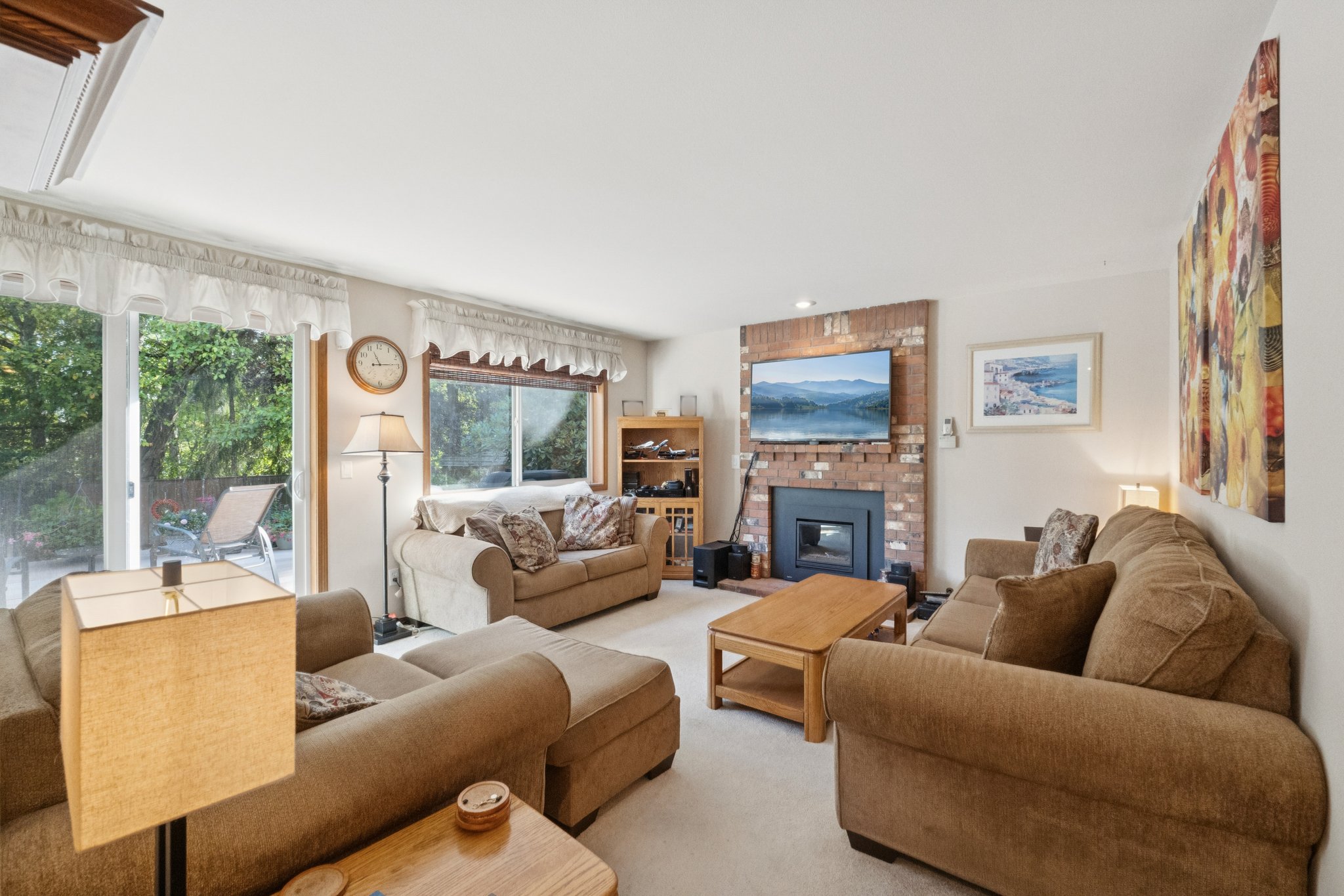 52nd Pl S-S2909-006.jpg