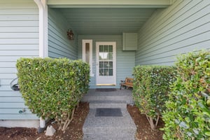 52nd Pl S-S2909-005.jpg