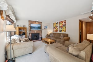 52nd Pl S-S2909-007.jpg