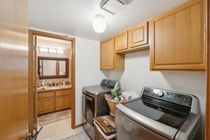 52nd Pl S-S2909-016.jpg