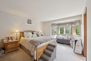 52nd Pl S-S2909-018.jpg