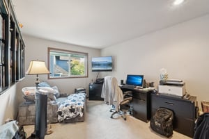 52nd Pl S-S2909-025.jpg