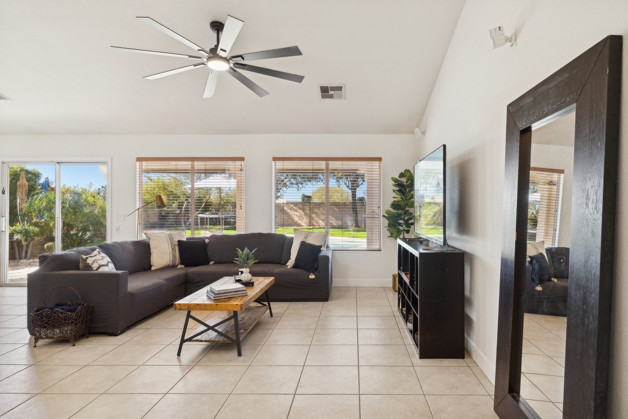 28826 N 45th St - 001.jpg