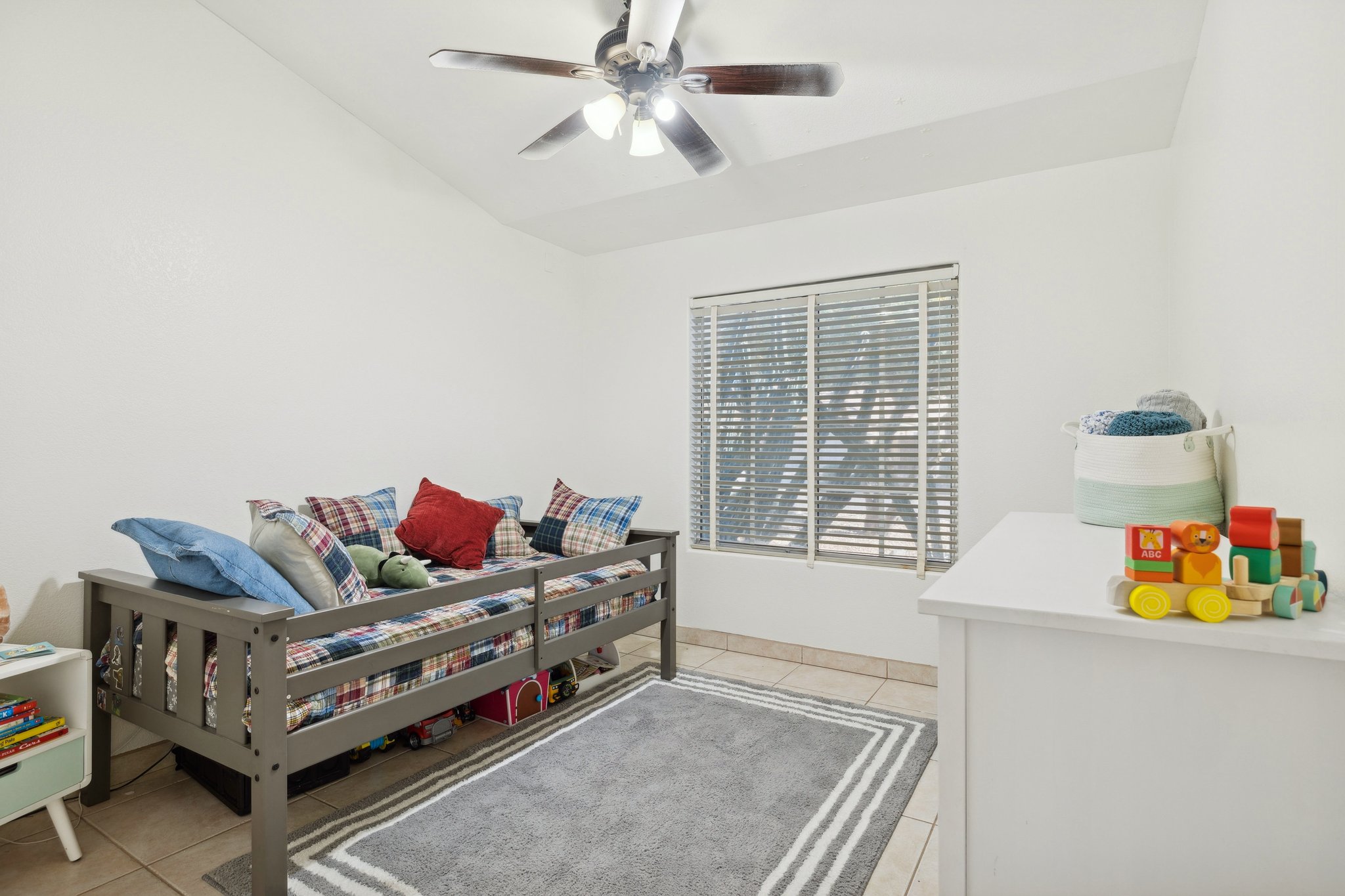 28826 N 45th St - 018.jpg