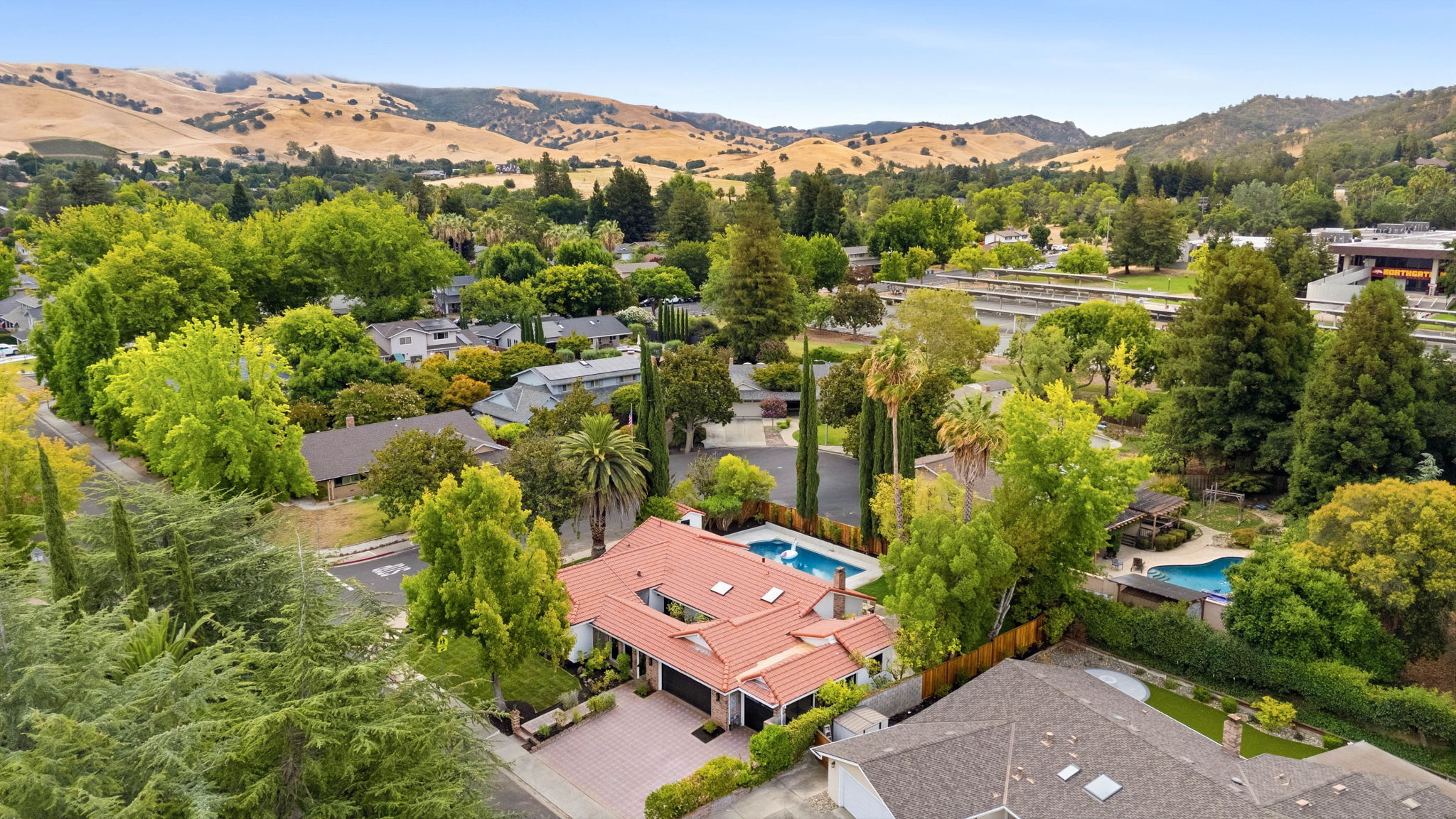 69-web-or-mls-2883 Bowling Green-3