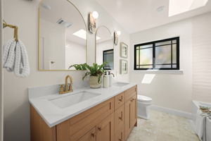 14-web-or-mls-2883 Bowling Green Dr-14