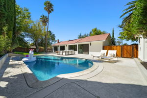 58-web-or-mls-2883 Bowling Green Dr-58