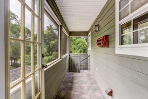 Screened-in Porch