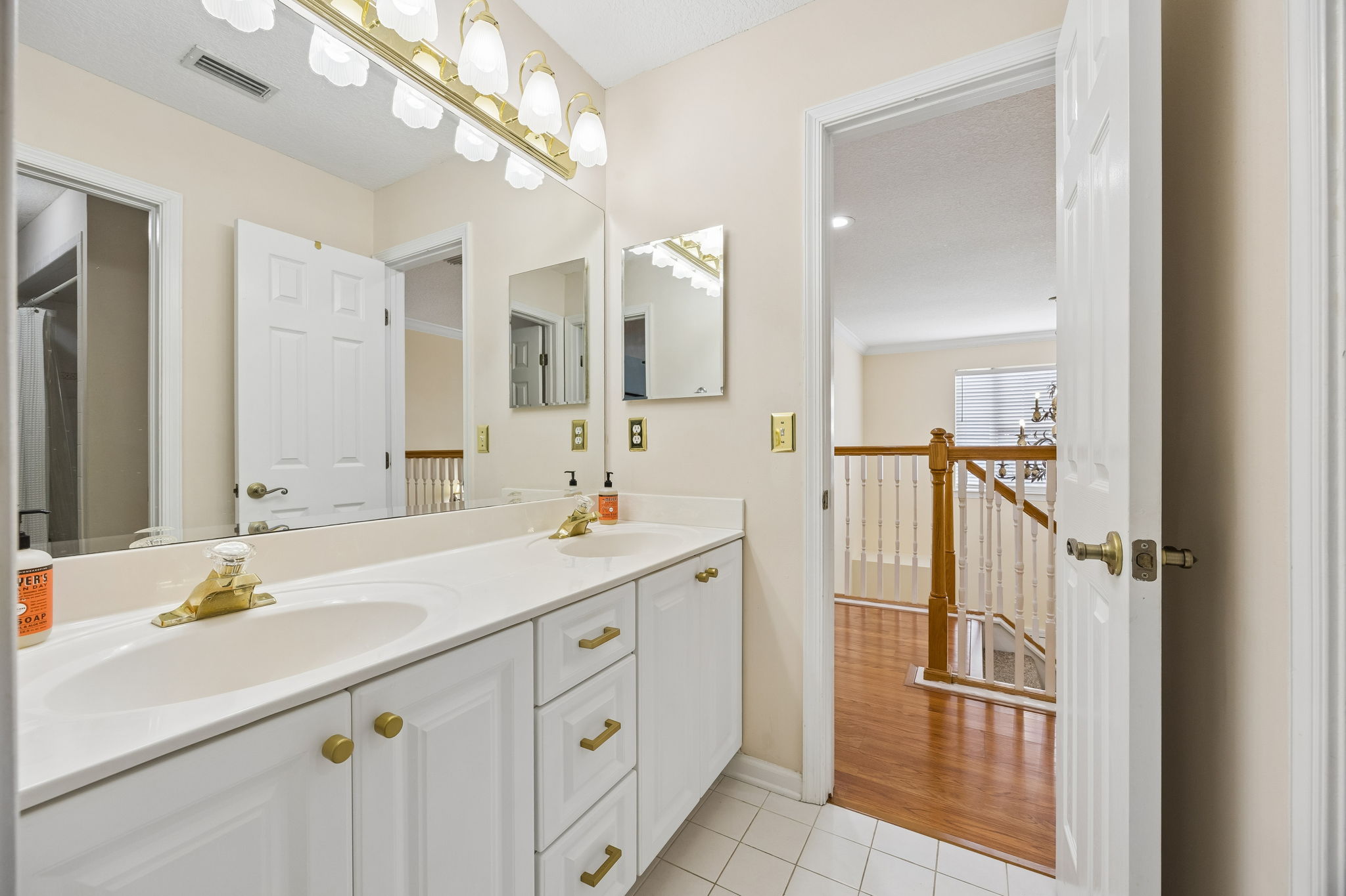 Bathroom #2