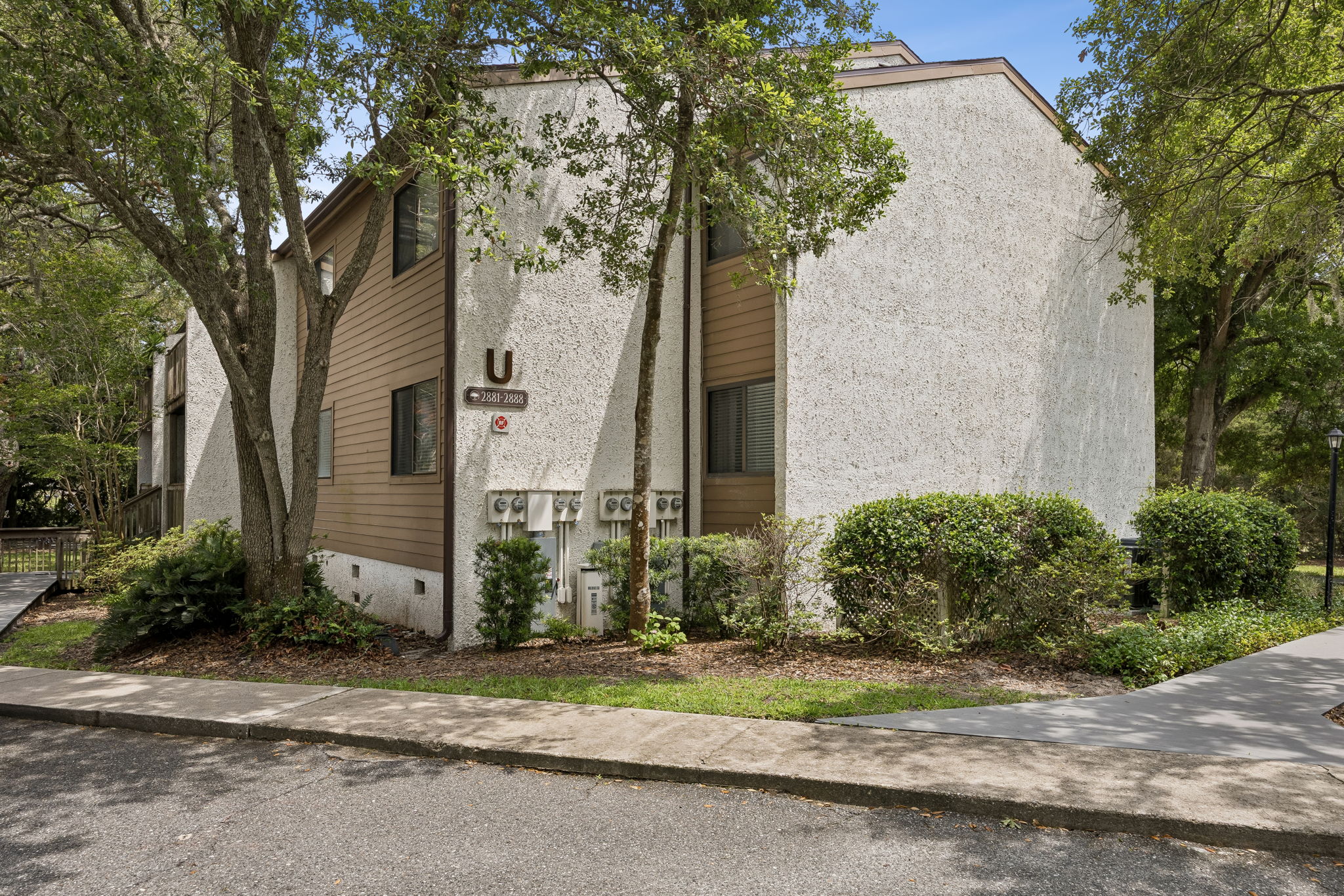 Welcome to 2885 Forest Ridge Dr Bldg U